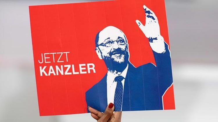 Türkiye karşıtlığı Schulz’a yaramadı