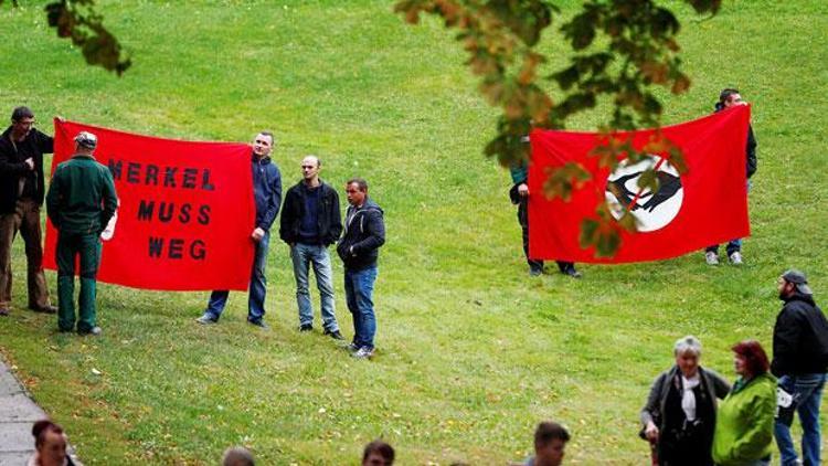 Merkel’e ölçüsüz tepkileri görünce...