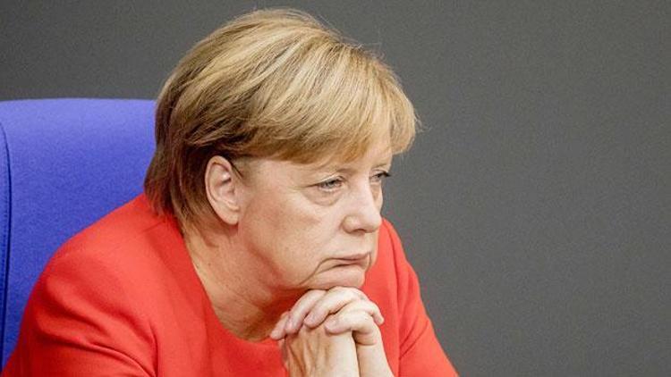 Merkel Türkiyeye mali yardımları tartışmaya açacak