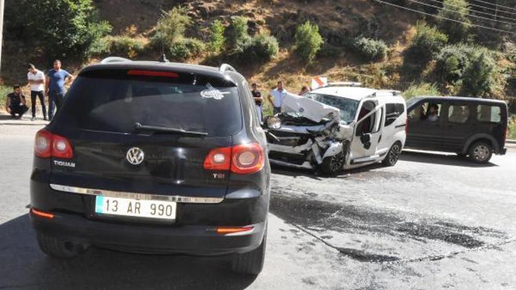 Bitlis’te trafik kazası: 1 ölü, 5 yaralı