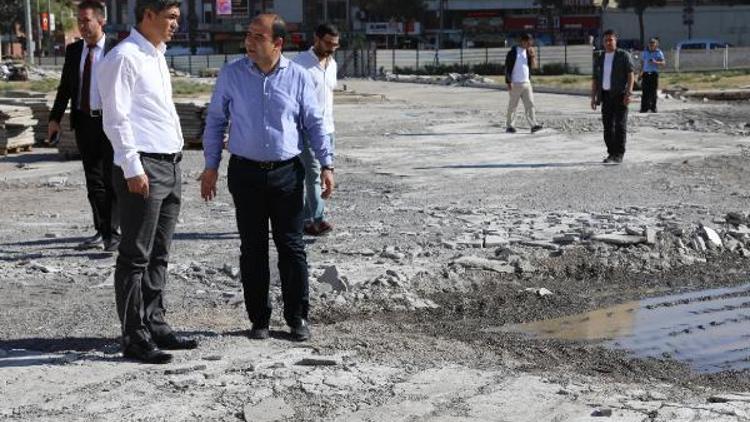 Başkan Çiftçi, Rabia Meydanı çalışmalarını denetledi