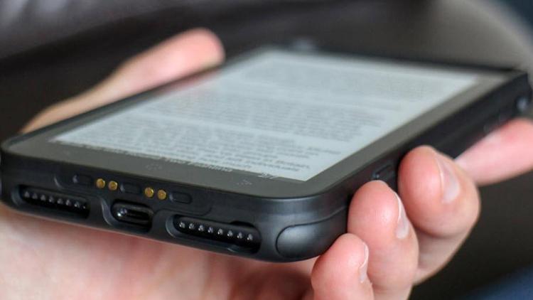 iPhonelara yeni nesil dijital akıllı kılıf: Oaxis InkCase i7