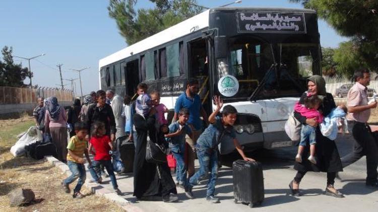 Bayramı ülkelerinde geçirip dönen Suriyelilerin sayısı 15 bine ulaştı
