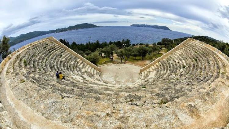 Antiphellos Antik Kentinde düzenleme