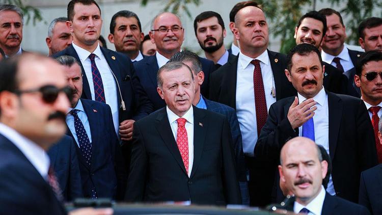 Son dakika: Erdoğanın ilgisini çekti.... Hemen yanlarına gitti...