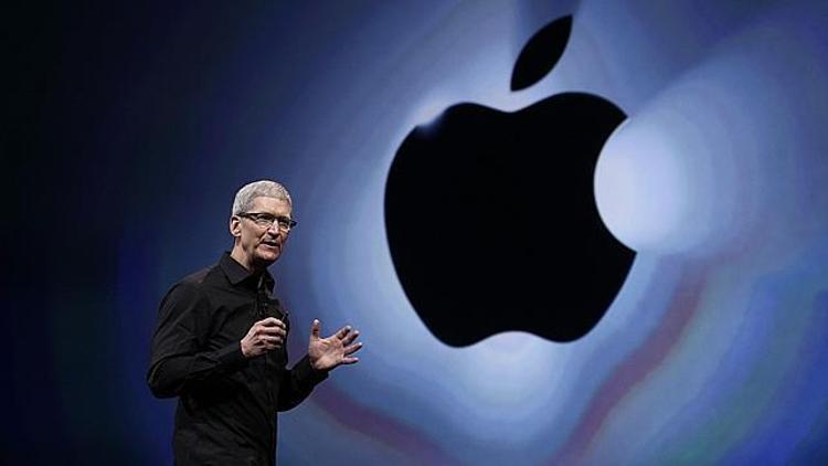 Apple 1 trilyon dolara koşuyor