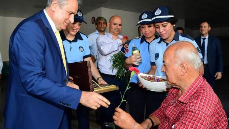 Büyükşehir zabıtasından huzurevi ziyareti