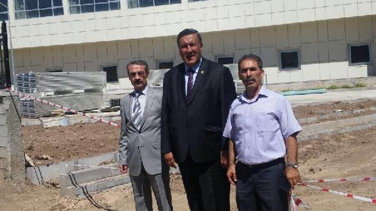 CHPli Fethi Gürer: 1.5 yılda bitirilmesi beklenen hastanenin 3.5 yıldır inşaatı sürüyor