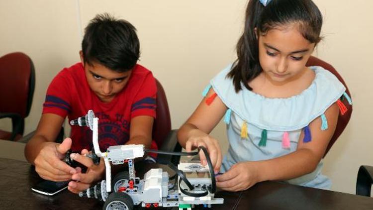 İlkokul öğrencileri, robot yapmayı öğreniyor
