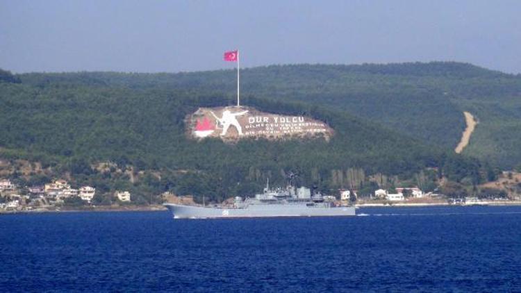 Rus Savaş gemisi Çanakkale Boğazından geçti