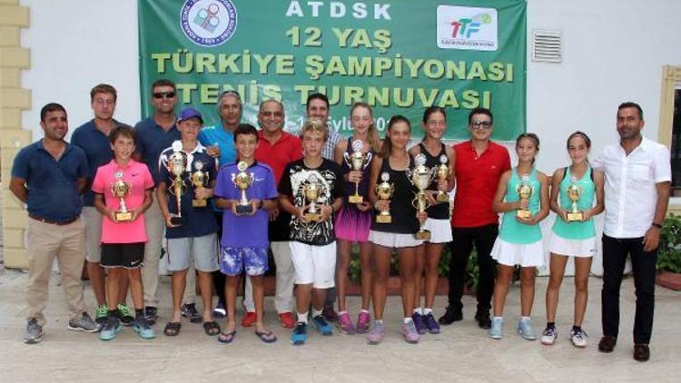 12 yaş Türkiye şampiyonası ATDSK kortlarında yapıldı