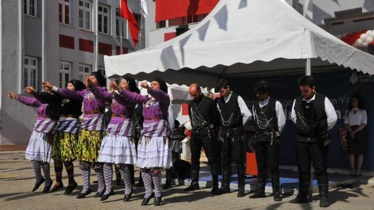 Ümraniye Belediyesi yeni eğitim öğretim yılı açılışını TOKİ Ortaokulunda yaptı