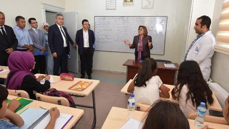 Gaziantepte belediyeden eğitime destek