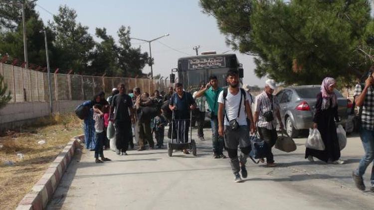 Bayramı ülkelerinde geçiren 25 bin Suriyeli Türkiyeye döndü