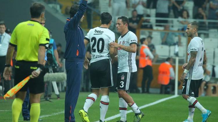 Beşiktaşta Adriano maçı tamamlayamadı