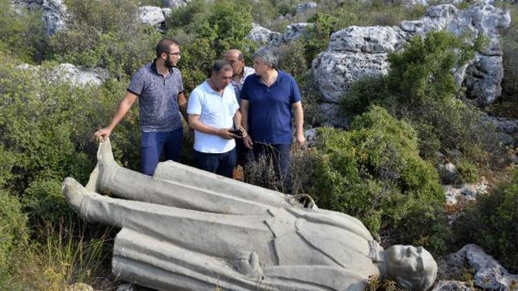 Çalılık içindeki Atatürk heykeliyle ilgili soru önergesi