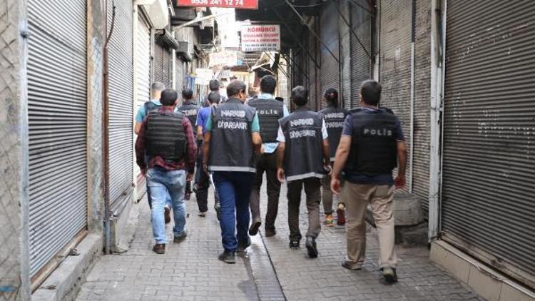 Diyarbakırda helikopter destekli uyuşturucu operasyonu: 10 gözaltı