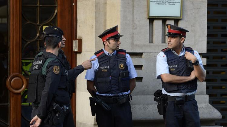 İspanyol polisinden Katalan hükümetine baskın