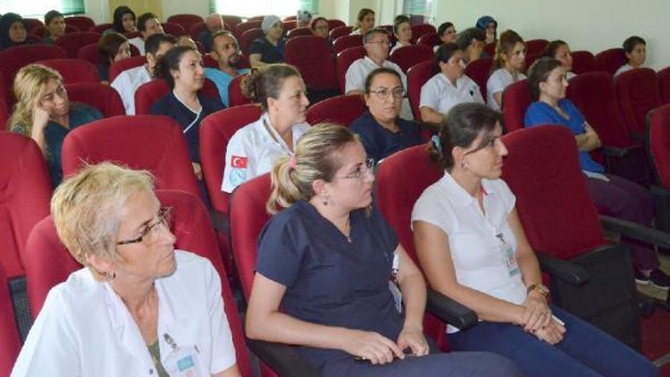 Sağlık çalışanlarına hasta güvenliği eğitimi