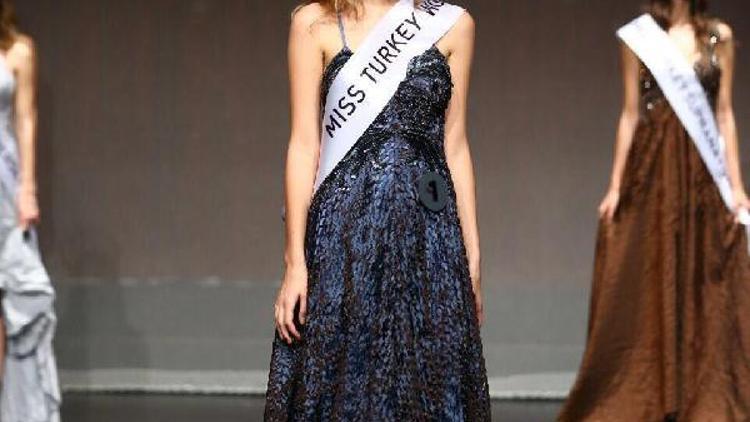 Miss Turkey 2017 güzelinin tacı “15 Temmuz” paylaşımı nedeniyle geri alındı