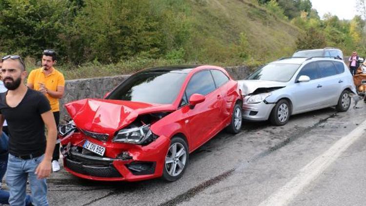 Zonguldakta 5 araçlı zincirleme kaza: 4 yaralı