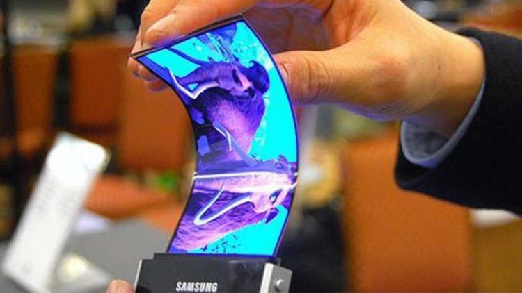 Samsungun katlanabilir telefonu Galaxy X geliyor