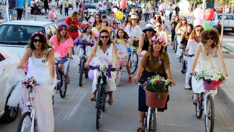 Kırıkkalede Süslü Kadınlar Bisiklet Turuna yoğun ilgi