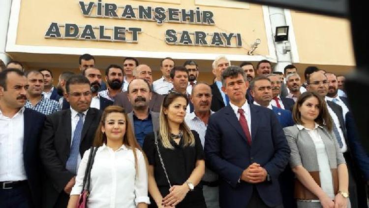 Feyzioğlu ve avukatlardan Baro Başkanına saldırı protestosu (2)