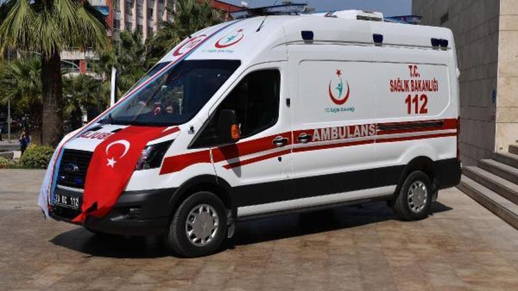 Hayırsever işadamı ambulans bağışladı