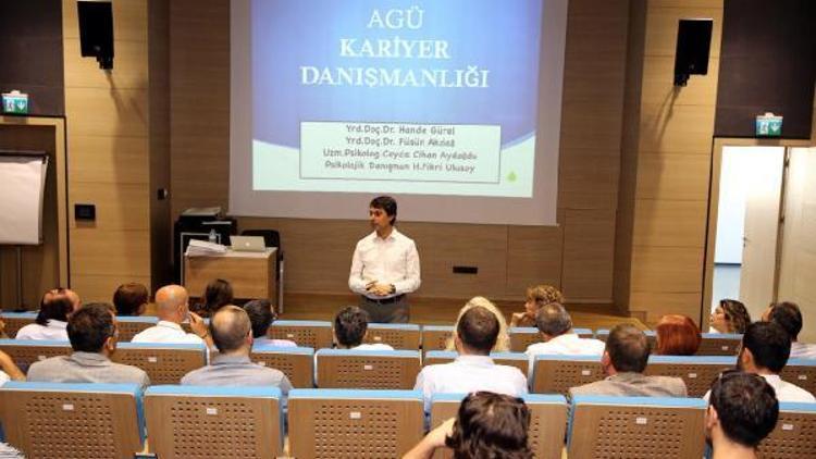 AGÜ’de kariyer danışmanlığı eğitimi verildi