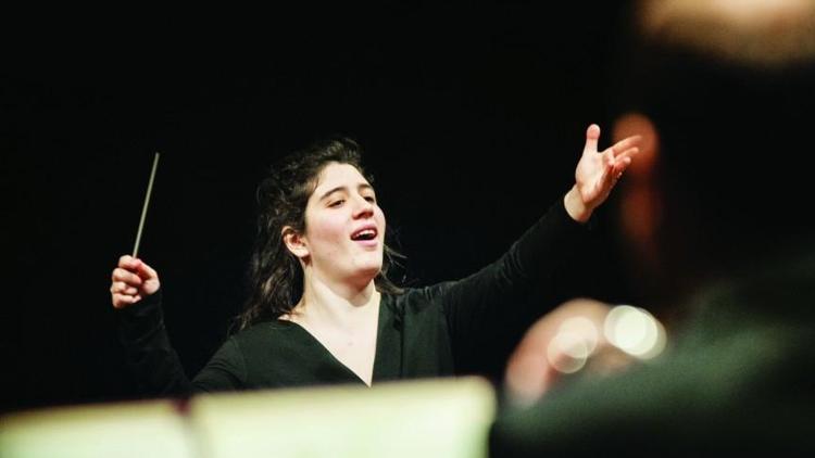 Geleceğin kadın orkestra şefleri  arasında bir Türk kızı