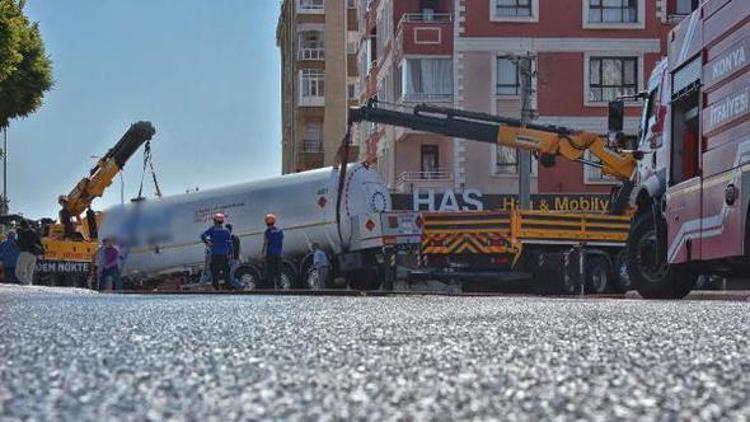 5 ton sıvılaştırılmış gaz yüklü tanker devrildi, facianın eşiğinden dönüldü