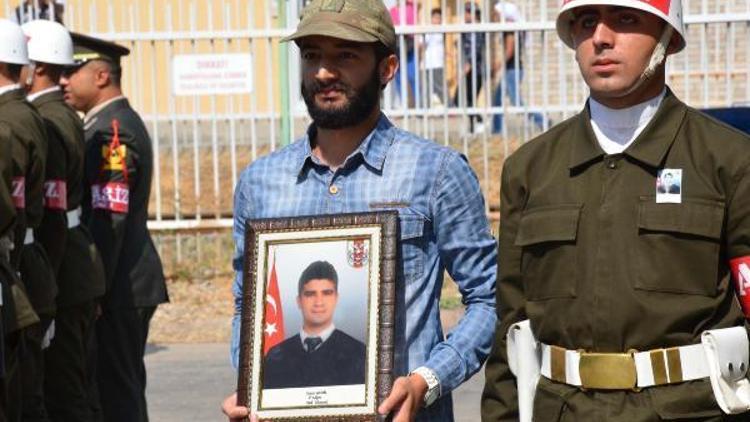 Kalp krizinden ölen asteğmen, Nazillide toprağa verildi