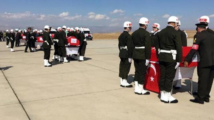 Doğubayazıt şehitleri törenle uğurlandı