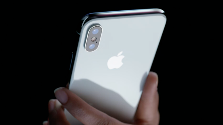 iPhone X alacaklar dikkat İki yeni iPhone daha yolda