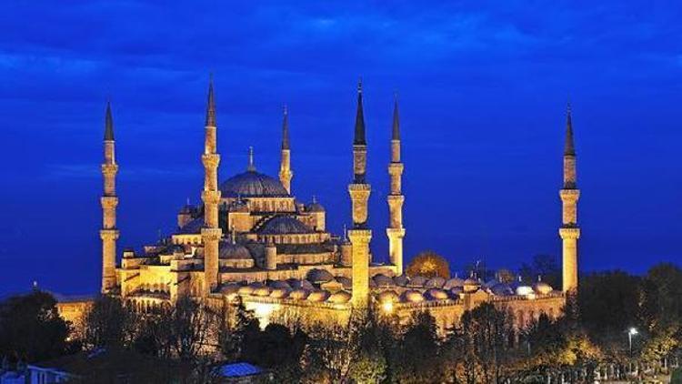 İstanbulun en az 10 bin camiye ihtiyacı var