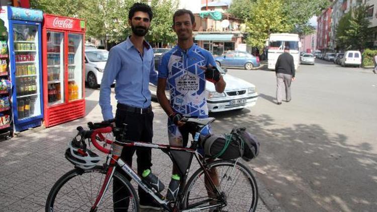 Bisikleti ile çıktığı Türkiye turunda Bingöle geldi