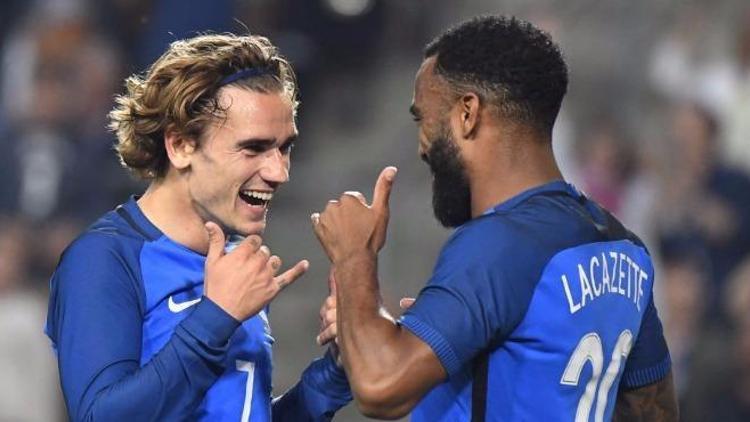 Alexandre Lacazetteden övgü Antoine Griezmann...