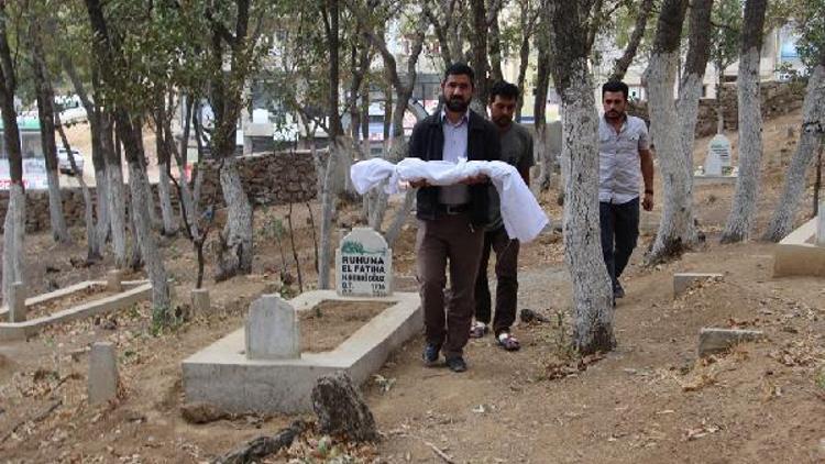 3 aylık bebeklerini kaybeden Suriyeli aile doktorları suçladı