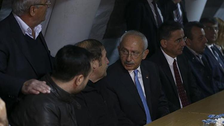 Kılıçdaroğlundan şehit ailesine taziye ziyareti