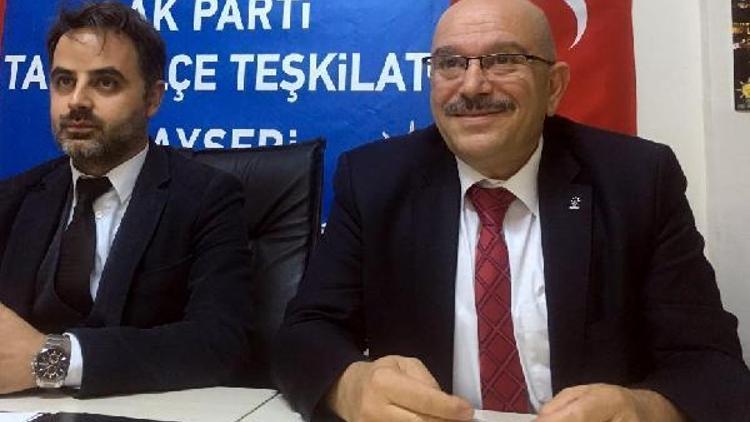 Talasta AK Partinin yeni teşkilatı ilk toplantısını yaptı