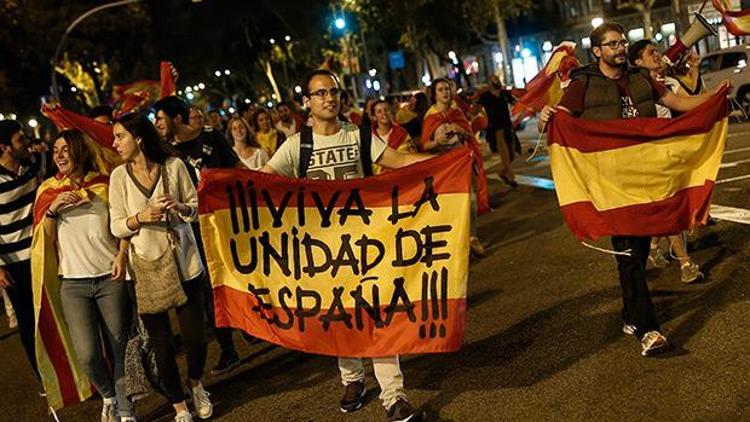 İspanya Katalonyadaki meclis oturumunu askıya aldı