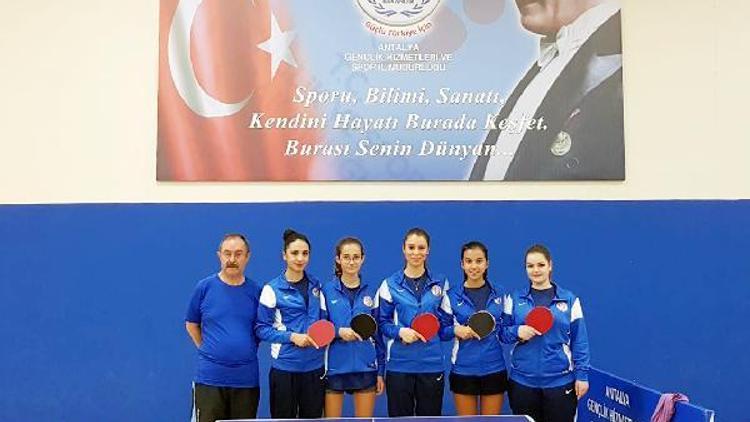 Antalyaspor Masa Tenisi takımları Adanada