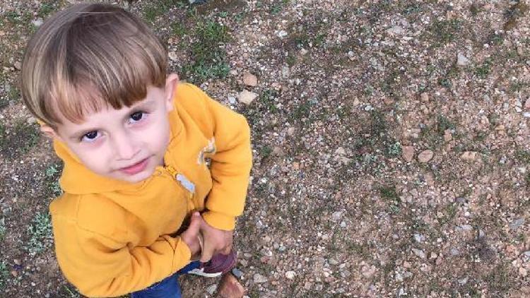 Otomobil şarampole yuvarlandı: 5 yaşındaki Bayram öldü