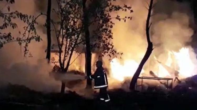 Ankarada gece saatlerinde yangın paniği