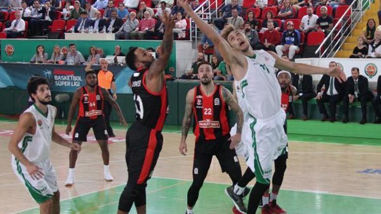 Yeşilgiresun Belediyespor - Muratbey Uşak: 64-61