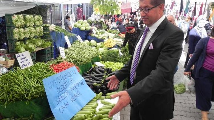 Pazarda bağımlılıkla savaş;  Uyuşturucu öldürür, sebze-meyve can verir