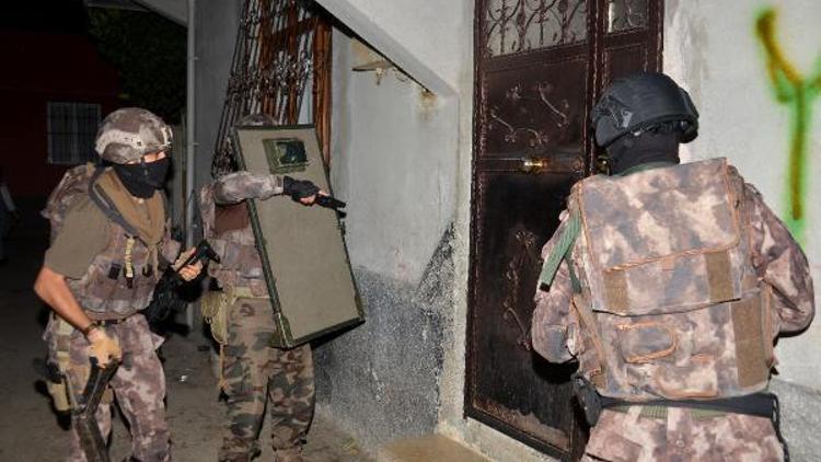 Adanada uyuşturucu operasyonu: 11 gözaltı