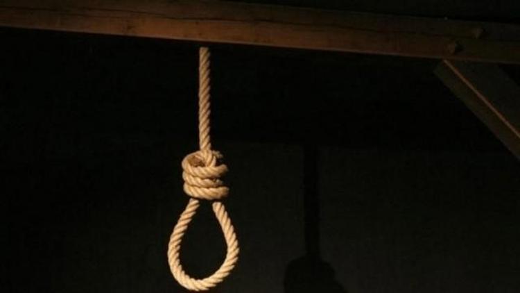 Mısırda 17 kişiye idam cezası verildi