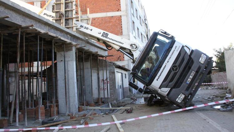 Beton dökümü sırasında korkunç olay: 1 ölü, 2 yaralı